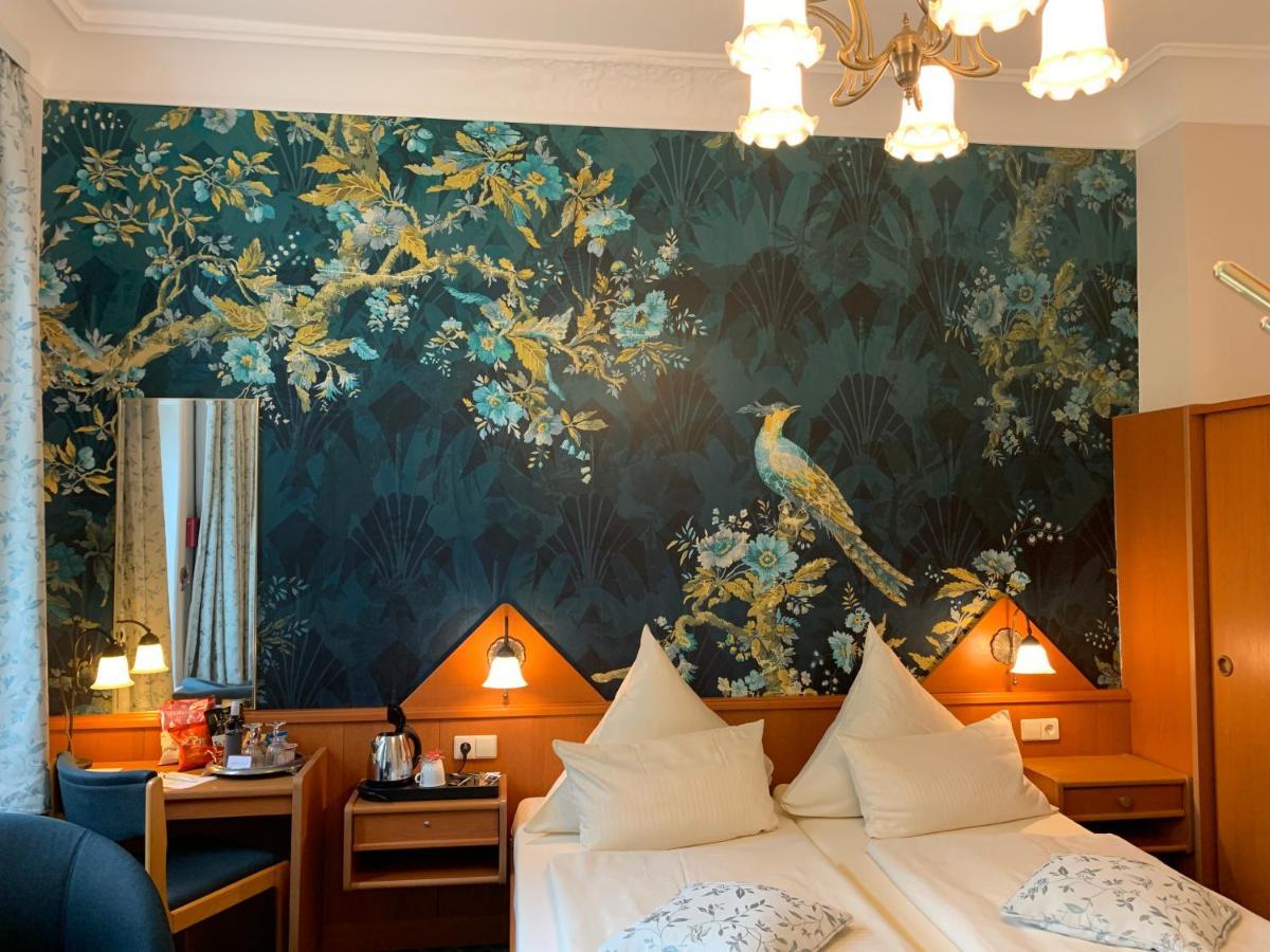 Hotel Seeufer 플론 외부 사진