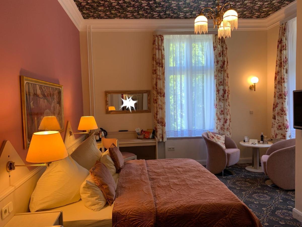 Hotel Seeufer 플론 외부 사진